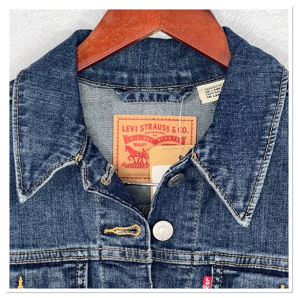 Levi's Women's Classic Blue Jean Jacket Sz M Cotton Blend NWT - Picture 3 of 11